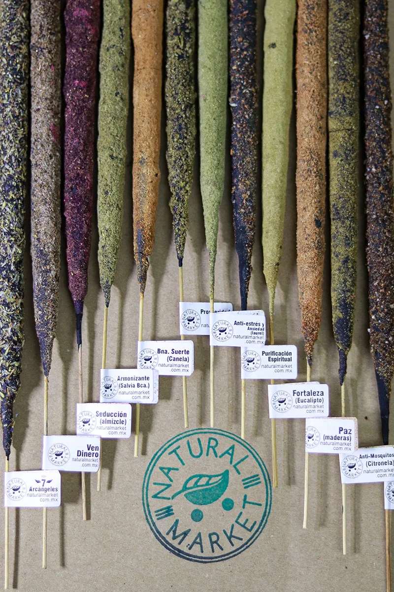 Colección real de inciensos artesanales Natural Market con distintas texturas y variedades